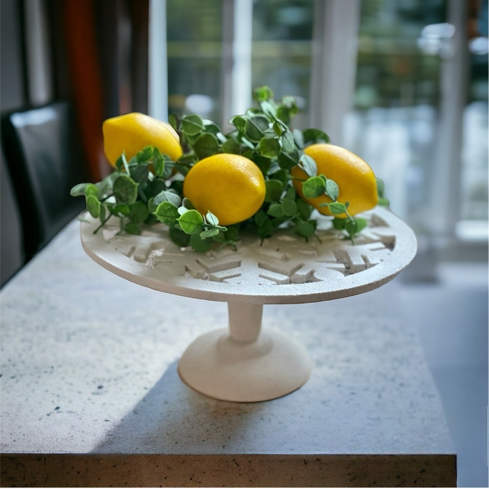 ⤵️ Beautiful upcycled farmhouse decor tray